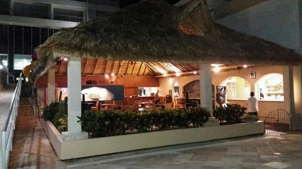Condominio Torreblanca Cabo Marquez Acapulco Exterior photo